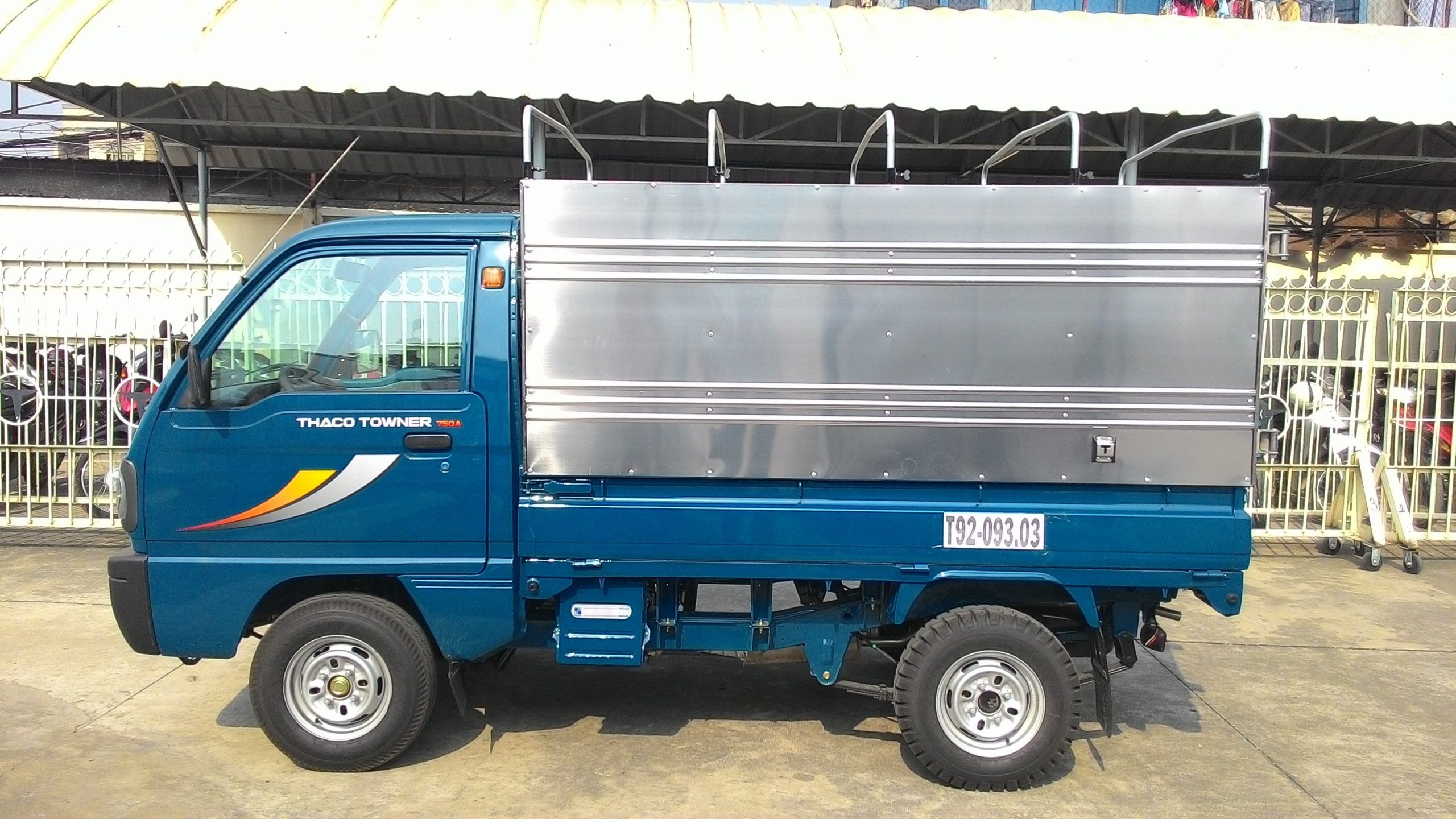 Thuê xe tải nhỏ chuyển nhà giá rẻ - uy tín hàng đầu TPHCM